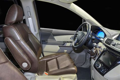 Yes, actually it is, but you can forget about that when reading this article and enjoy the 1029 hp bisimoto odyssey performing smoky burnouts. 2014 Honda Odyssey Gets 1,000+ HP from Bisimoto ...