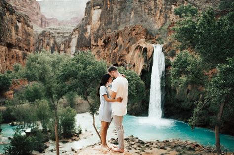 A 10 Mile Hike To Havasu Falls Was Worth The Trek For These Engagement