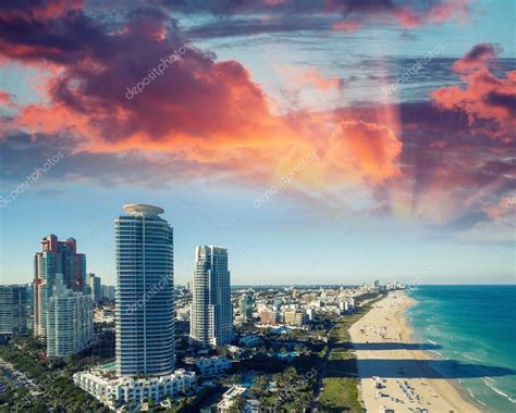 Miami Beach Skyline At Dusk ⬇ Stock Photo Image By © Jovannig 105263952