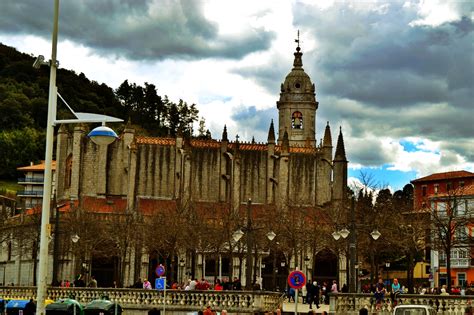 Guía De Monumentos De Un Trotamundos Stopover Basílica De La Asunción