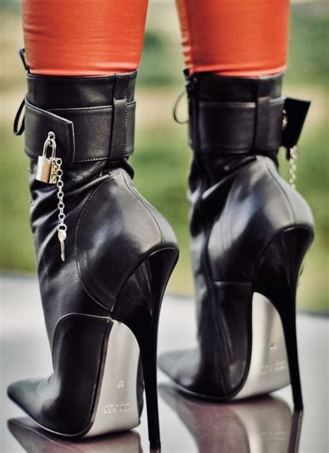 ankle boots with locks schuhe damen stiefeletten strumpfhosen highheels