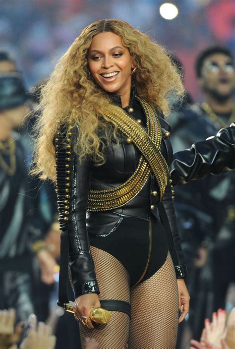 Beyoncés 15 Bästa Outfits Genom Tiderna Elle