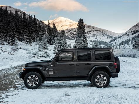 New Jeep Wrangler Unlimited 2020 36l V6 Sahara Photos Prices And
