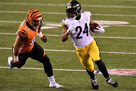 3 Winners And 7 Losers After The Steelers 27 17 Loss To The Bengals