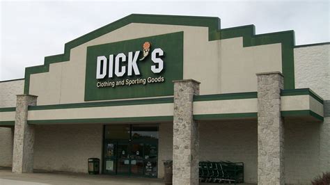 Dicks Sporting Goods Removing Guns Hunting Gear From 125 Stores