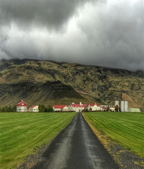 15 Photos That Will Inspire You To Travel To Southern Iceland
