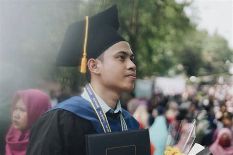 Universitas Negeri Dan Swasta Terbaik Di Indonesia Apa Saja