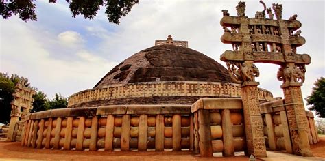 Sanchi Stupa A Timeline Of Buddhism In India Voyager Sandy N Vyjay