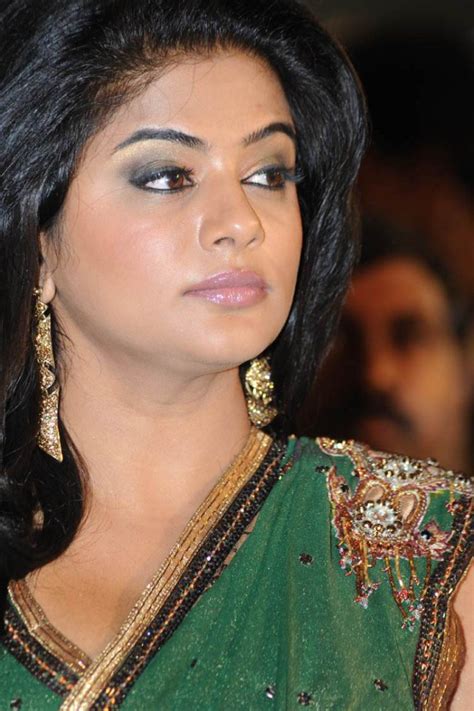 Hot bathing pictures of south indian actress. Priyamani-hot-Telugu-Actress-Latest-Hot-Stills-At-Kshethram-Movie-Audio-Launch-4 ~ Movie updates ...