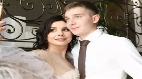 Russia Social Media Influencer Marina Balmasheva Marries Her 20 Year Old Stepson Social Media