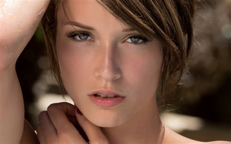 Malena Morgan Immaculate Beauty Pretty Girl Pics