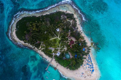 Plano y mapa turístico de san andrés: Isla Johnny Cay, San Andrés, Colombia | Dronestagram