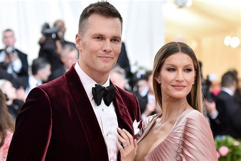 tom brady honors wife gisele bündchen in wedding anniversary tribute