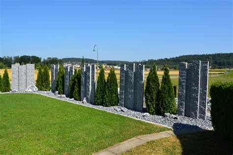 Garten sichtschutz ideen beispiele mit gabionen pflanzen. Sichtschutzzaun Stein - landezuma.be