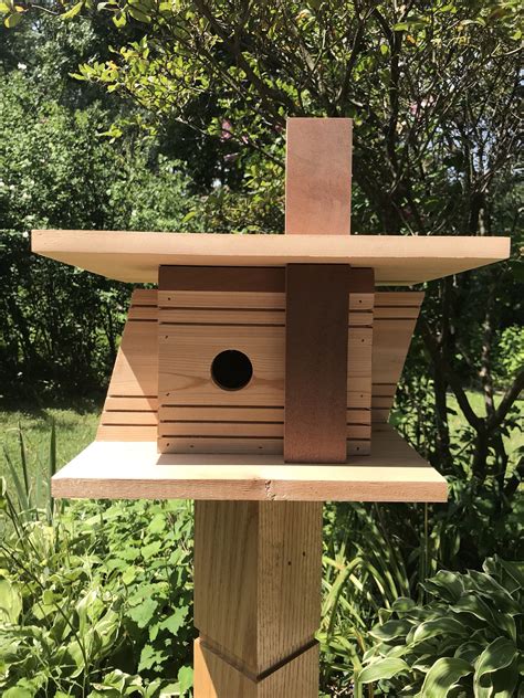 998 Lined Tree st. | Etsy | Casa de passarinho, Comedouros para