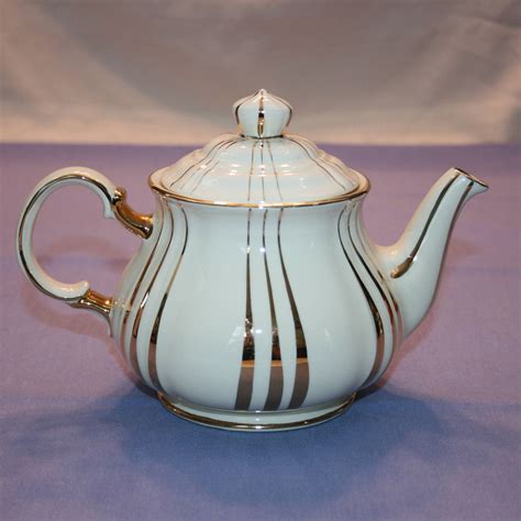 Vintage Sadler Ivory And Gold Ceramic Teapot Pattern 3688 Ceramic Tea