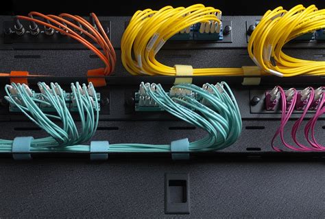 Jenis Jenis Kabel Jaringan Yang Digunakan Dalam Jaringan LAN