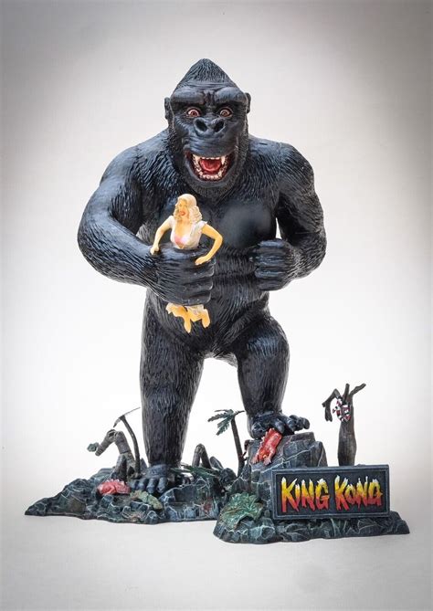 Aurora “king Kong” Model Kit Box Art Tribute Head Set By Pestilence