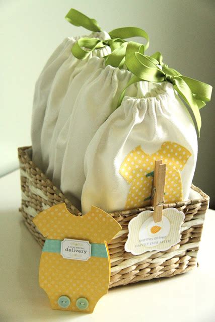 Not only will it add a decorative element to the nursery, it also makes a fun toy. 40+ DIY Baby Shower Gift Ideas