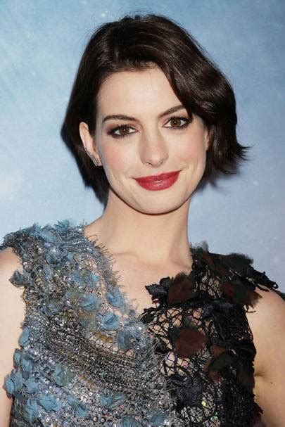 Hairstyles And Make Up Anne Hathaway Look Book Glamour Uk