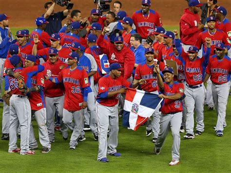 dominican republic injects life into world baseball classic with inspiring win over … santo