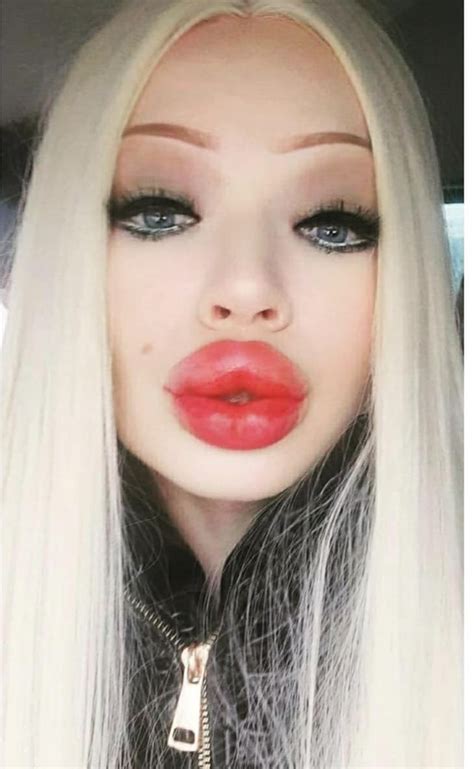 Big Fake Lips Sucking Dick🥵🤤 Rlashesfetish