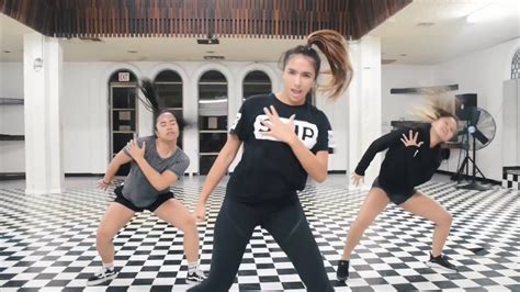 A Differentway Manolo X Party Dance Cover And Brian Esperon Youtube