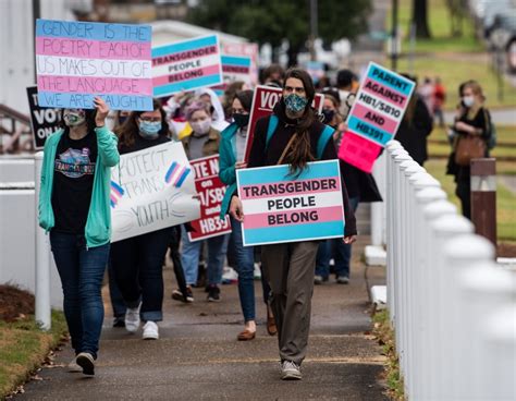 Arkansas Lawmakers Override Veto Make It Illegal For Trans Youth To