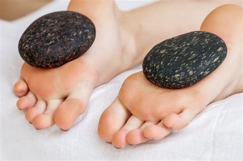 Feet Massage By Hot Stones Stock Image Image Of Dayspa 189775999