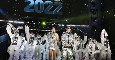 all the new year s eve tv specials to watch to ring in 2023 flipboard