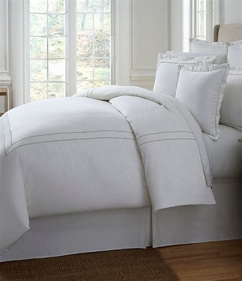 Southern Living Heirloom 500 Thread Count Sateen And Twill Comforter