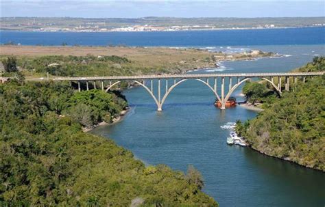Puente De Bacunayagua En Matanzas Es El Más Alto De Cuba Con 110