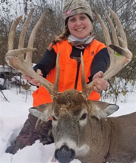 Deer Hunting Young Woman 17 Cny Man 80 Shot Biggest Bucks In State