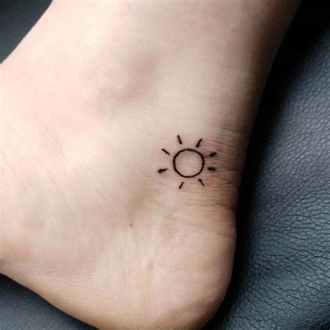 21 Awesome Small Tattoo Ideas For Women Stayglam