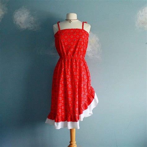 Vintage Red Country Sundress Dress Bandana Print Ruffles Summer Medium