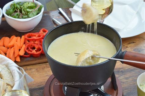 Classic Swiss Cheese Fondue De Lekkerste Kaasfondue Maak Je Zelf Met