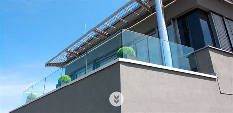 Viele wollen sie, schrecken aber vor den vermeintlich hohen preisen oder wegen sicherheitsbedenken, die wirklich leicht zu entkräften sind, zurück. Glasgeländer für Innen & Außen - frewa-trebas Webseite!