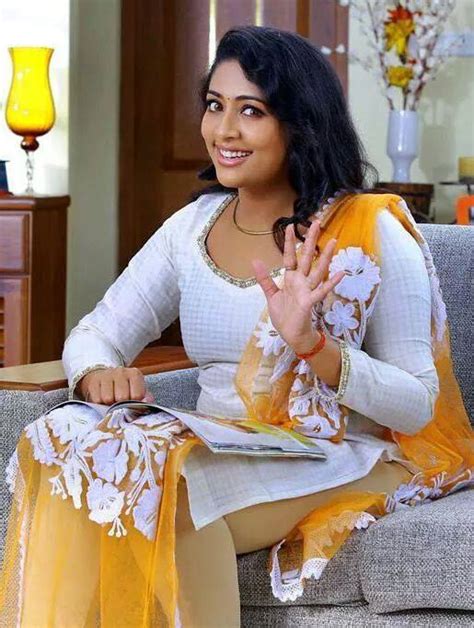 Navya Nair Hot Images 009