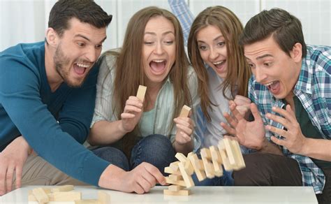 Siete Juegos De Mesa Para Disfrutar Con Familia Y Amigos