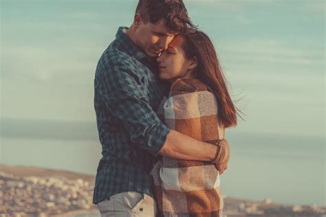 10 Signs Youre Too Comfortable In Your Relationship