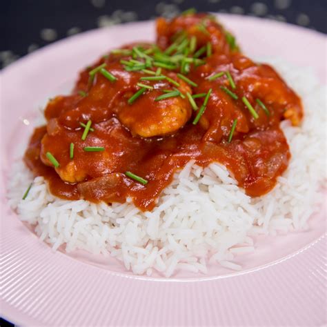 Chicken Tenders In Tomato Sauce And Rice So Delicious