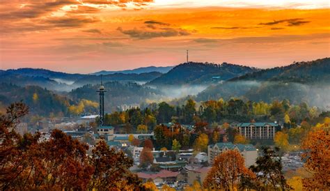 Gatlinburg In October A Guide To Fall Activities