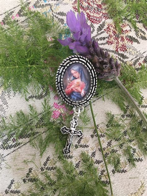 Broche Pin Del Sagrado Corazon De Jesus Virgen De Los Etsy México