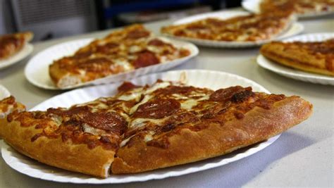 Little Caesars In Indiana Closes When Mice Droppings Found On Pizza
