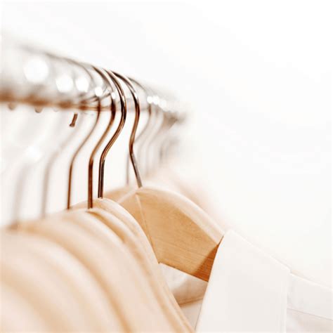 Practical Ways To Clean Out Your Closet Minimalism Made Simple