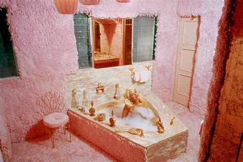 Jayne Mansfields ‘pink Palace Curbed La