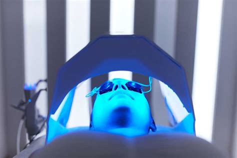 Blue Light Therapy Can Treat Skin Cancer Without Causing Nasty Side