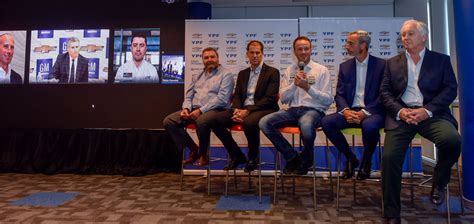 Canapino (feminine singular canapina, masculine plural canapini, feminine plural canapine). Confirmado: Agustín Canapino correrá las 24 Horas de ...