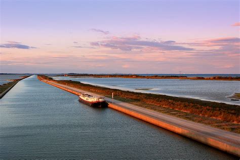 Canal Du Rhone A Sete Fred Donkelaar Flickr