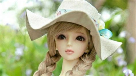 Beautiful Girl Toy With Braid And Hat Hd Doll Wallpapers Hd
